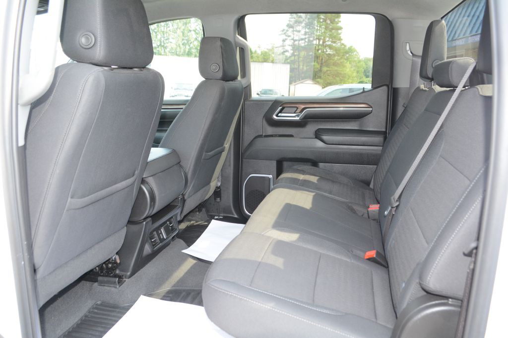 2024 Chevrolet Silverado 1500 Image 11