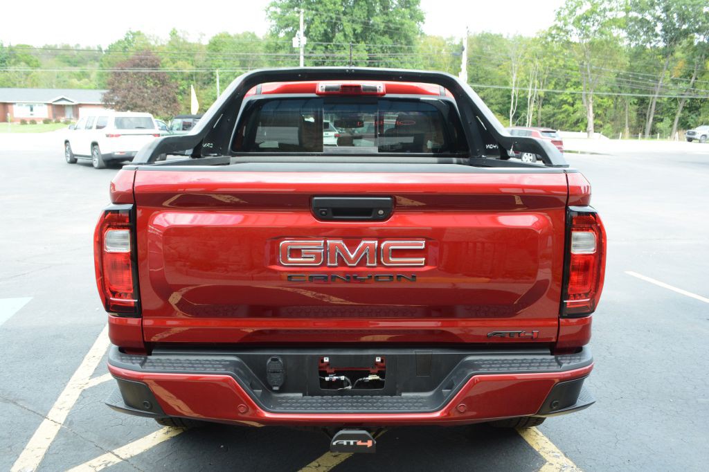 2025 GMC Canyon Image 4