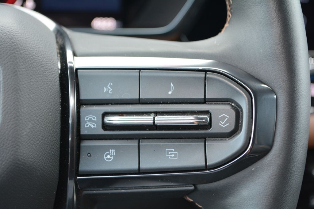 2025 GMC Canyon Image 17