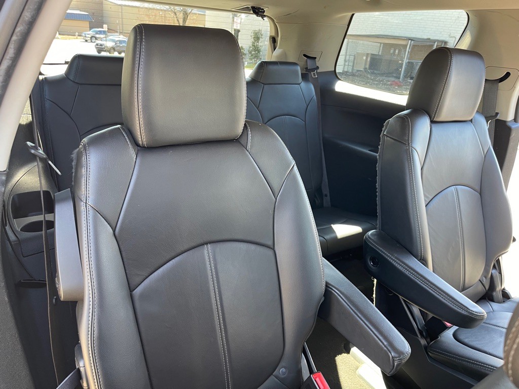 2015 GMC Acadia Image 13