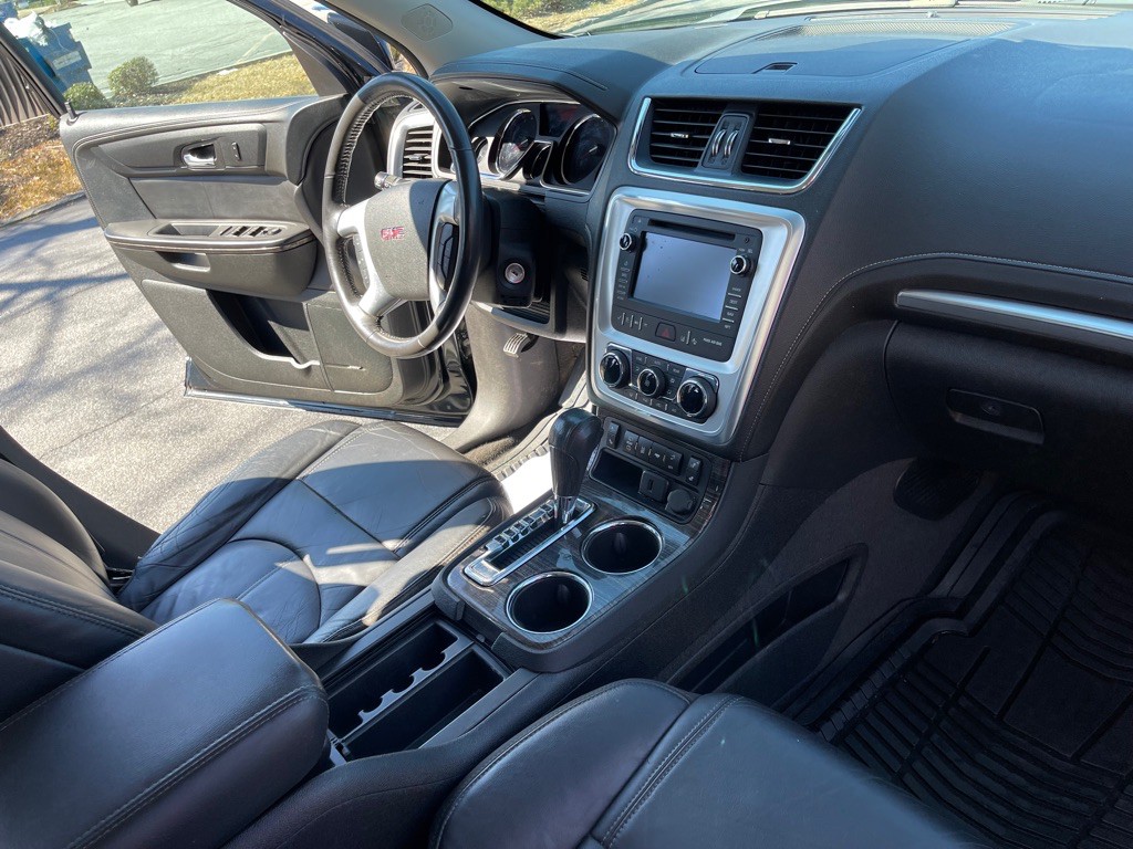 2015 GMC Acadia Image 15