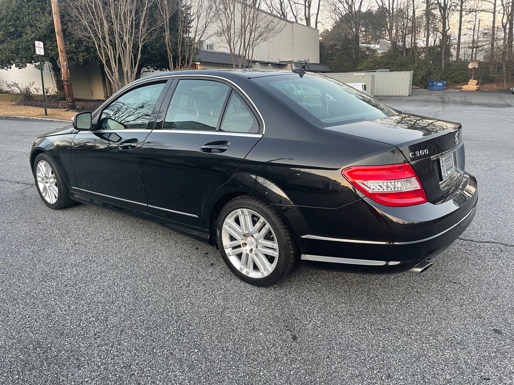 2009 Mercedes-Benz C-Class Image 7
