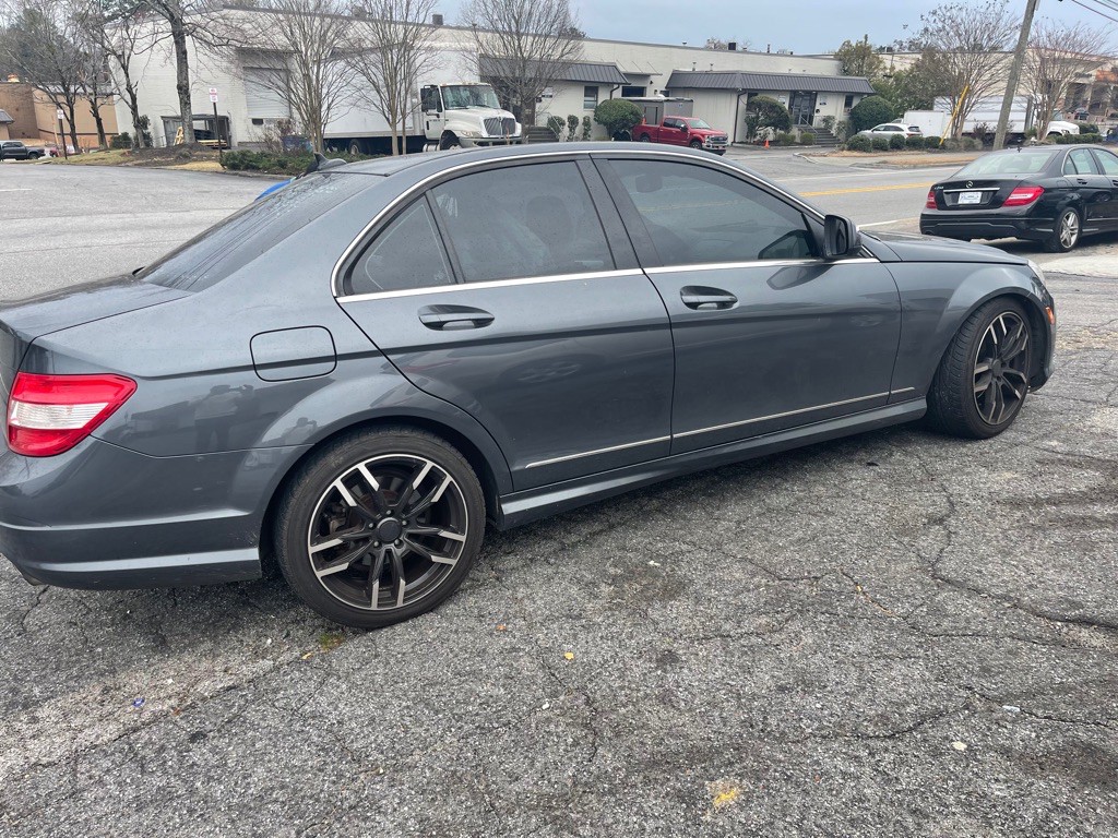 2008 Mercedes-Benz C-Class Image 2