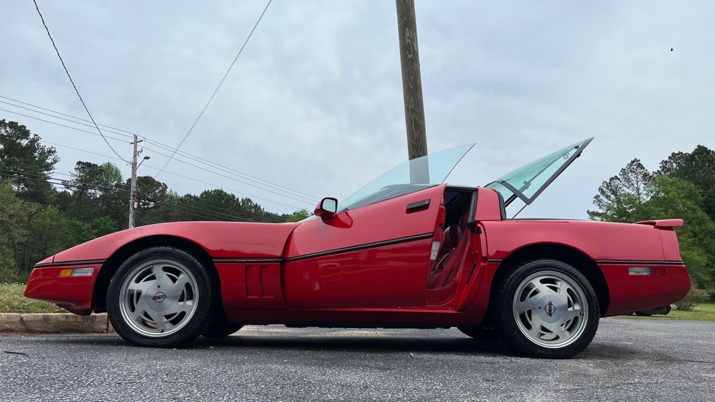 1989 Chevrolet Corvette Image 3