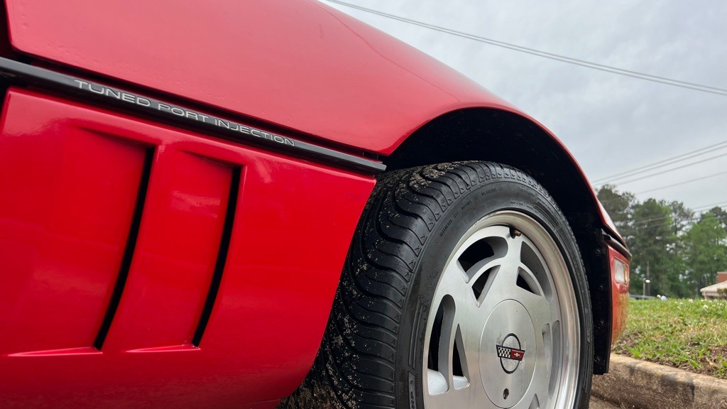 1989 Chevrolet Corvette Image 12