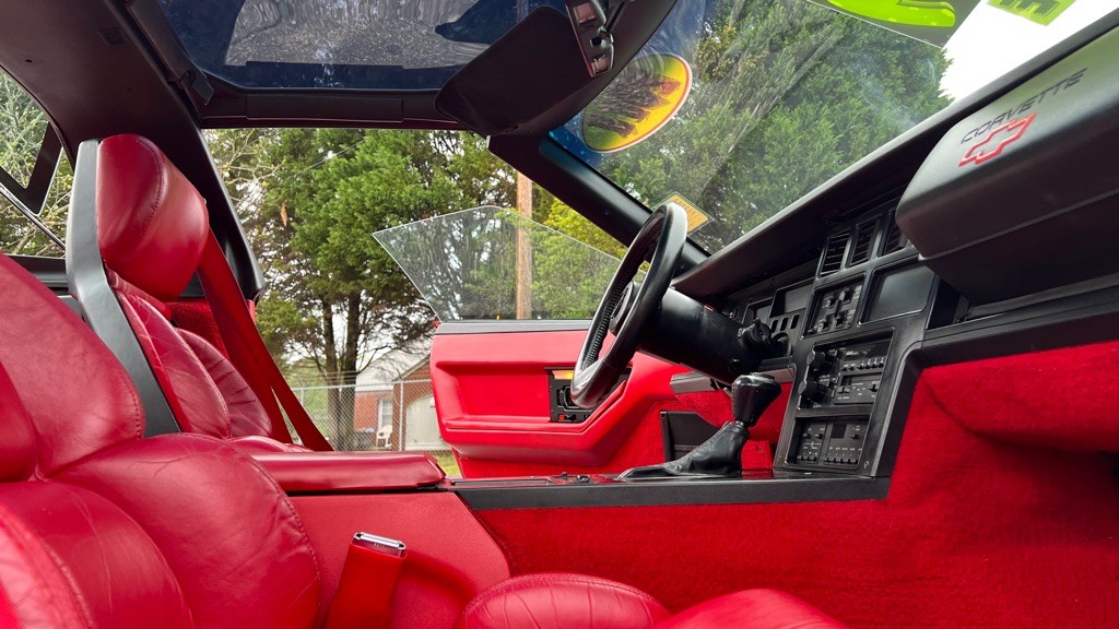 1989 Chevrolet Corvette Image 15