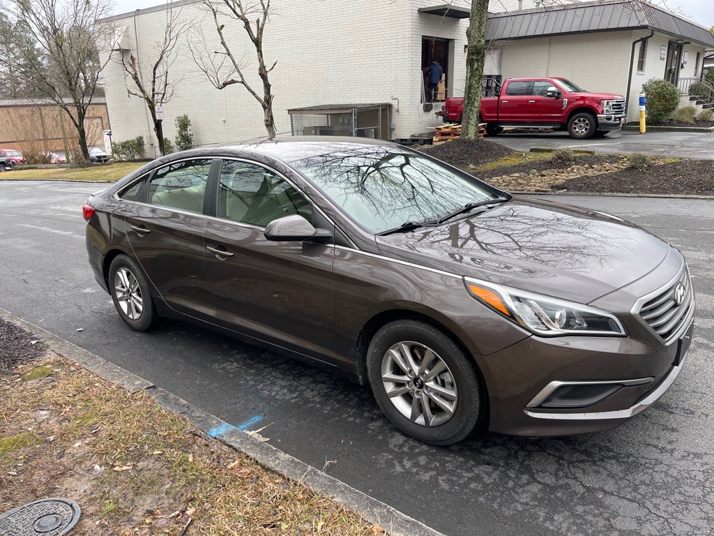 2017 Hyundai Sonata Image 2