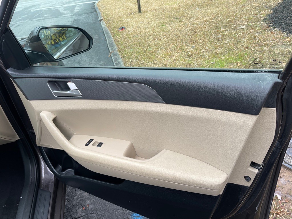 2017 Hyundai Sonata Image 10
