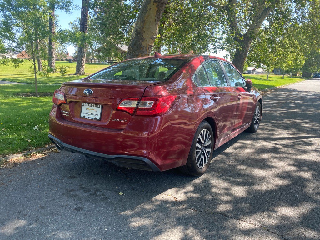 2018 Subaru Legacy Image 5
