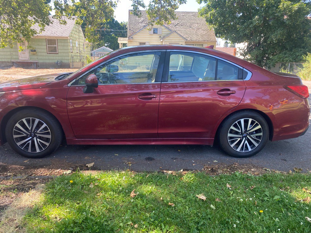 2018 Subaru Legacy Image 8
