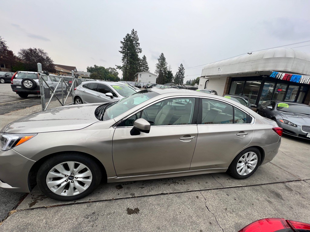 2017 Subaru Legacy Image 5