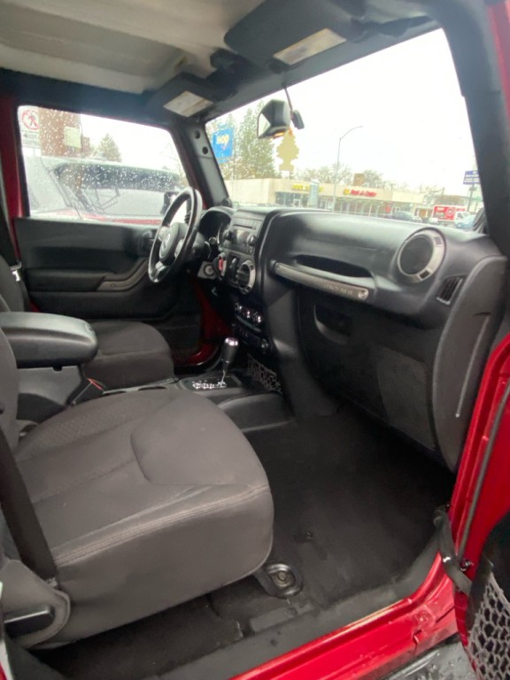 2013 Jeep Wrangler Unlimited Image 23