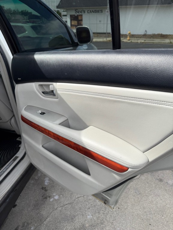 2004 Lexus RX 330 Image 13