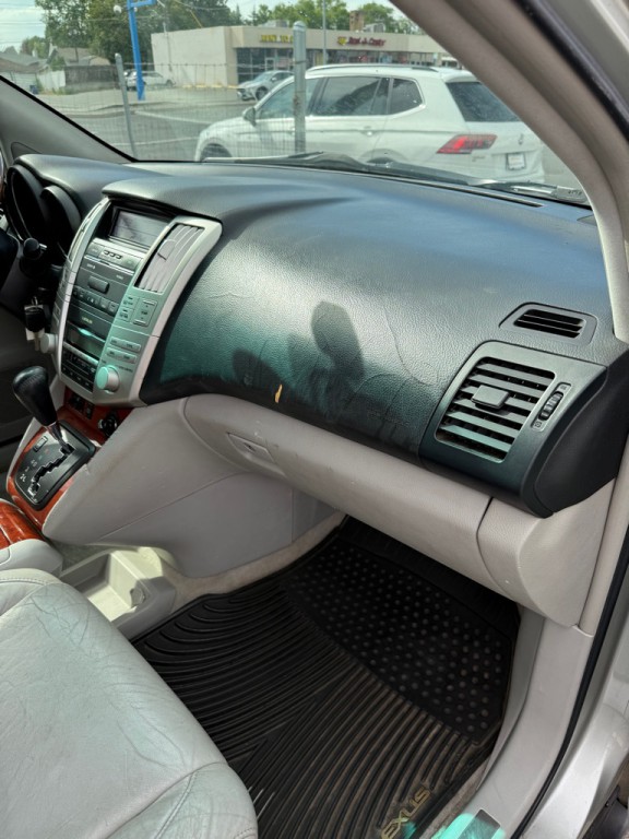 2004 Lexus RX 330 Image 16