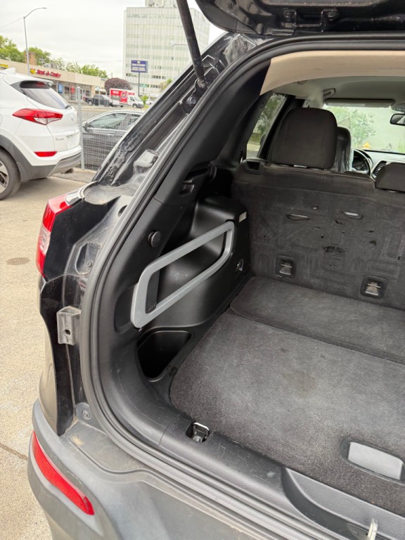 2016 Jeep Cherokee Image 25