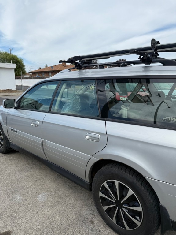 2004 Subaru Outback Image 9