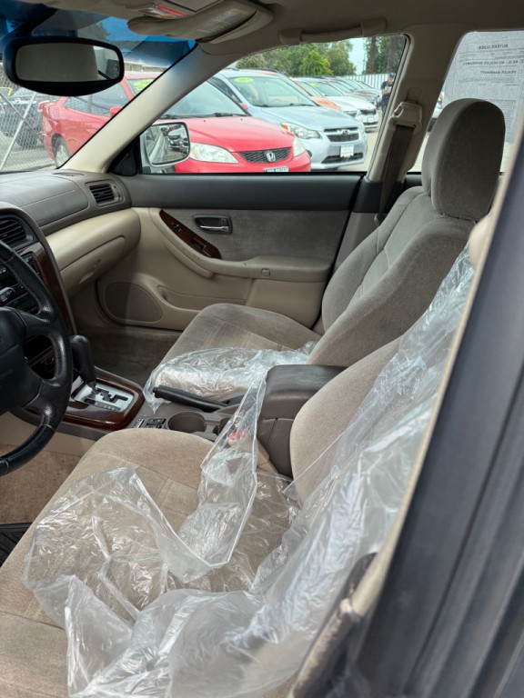 2004 Subaru Outback Image 10