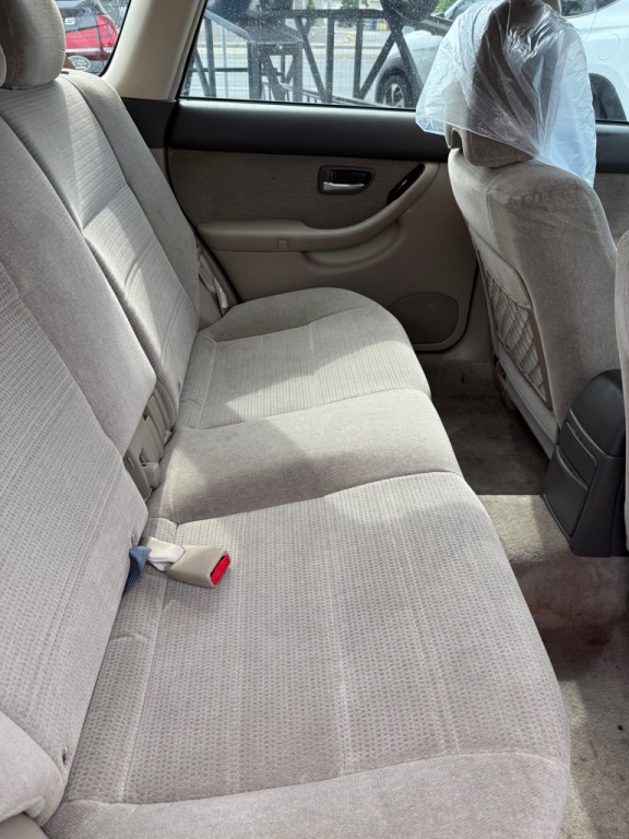2004 Subaru Outback Image 18
