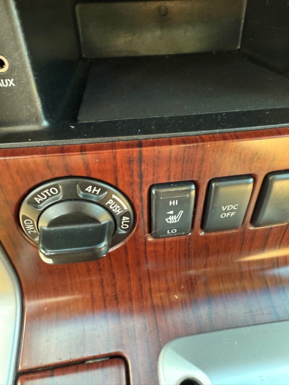 2008 Nissan Pathfinder Image 10