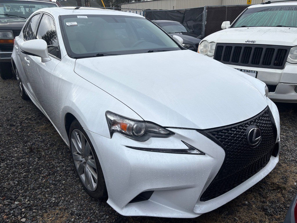 2016 Lexus IS 200t Image 3