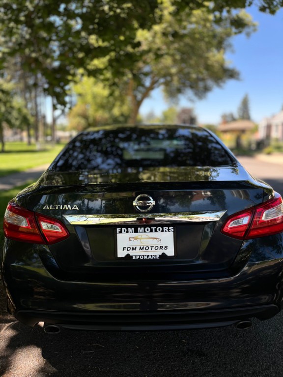 2016 Nissan Altima Image 11