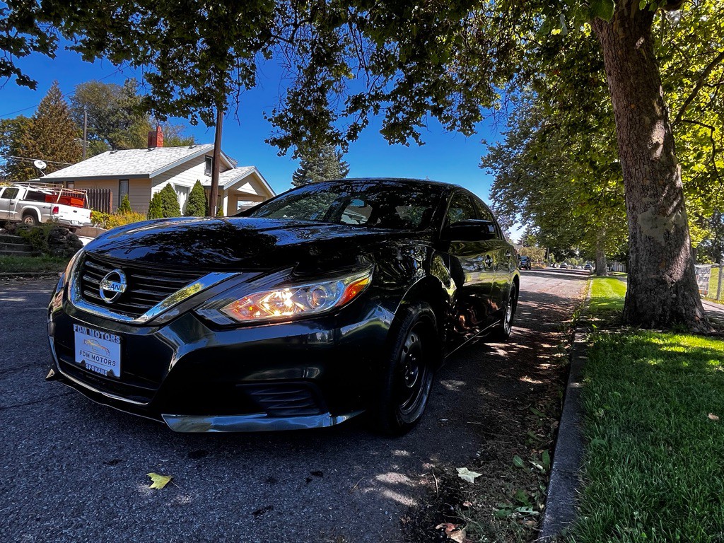 2016 Nissan Altima Image 14
