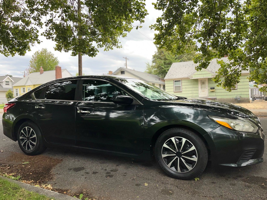 2016 Nissan Altima Image 4