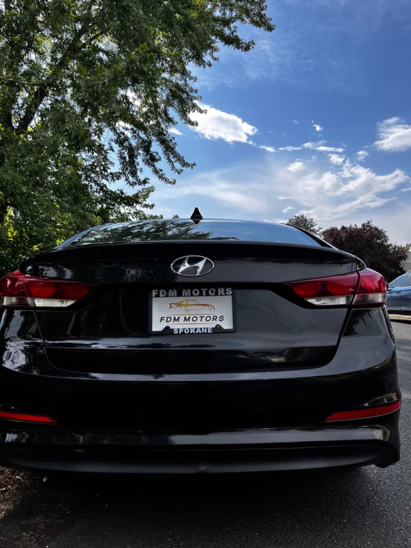 2018 Hyundai Elantra Image 23