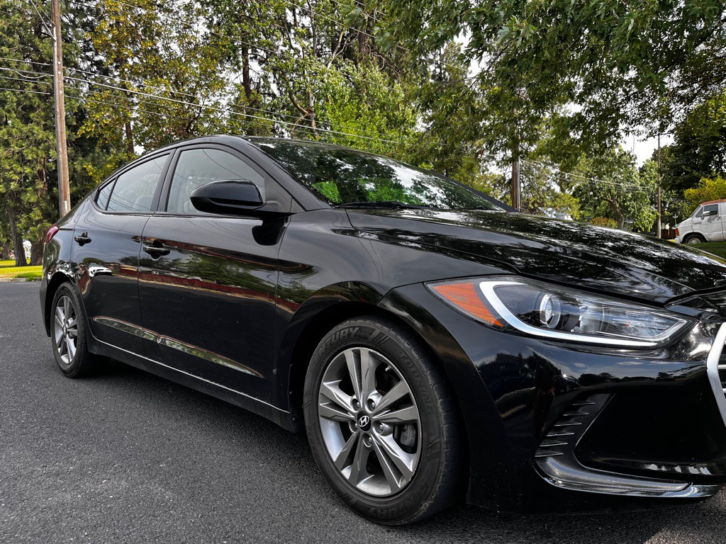 2018 Hyundai Elantra Image 4