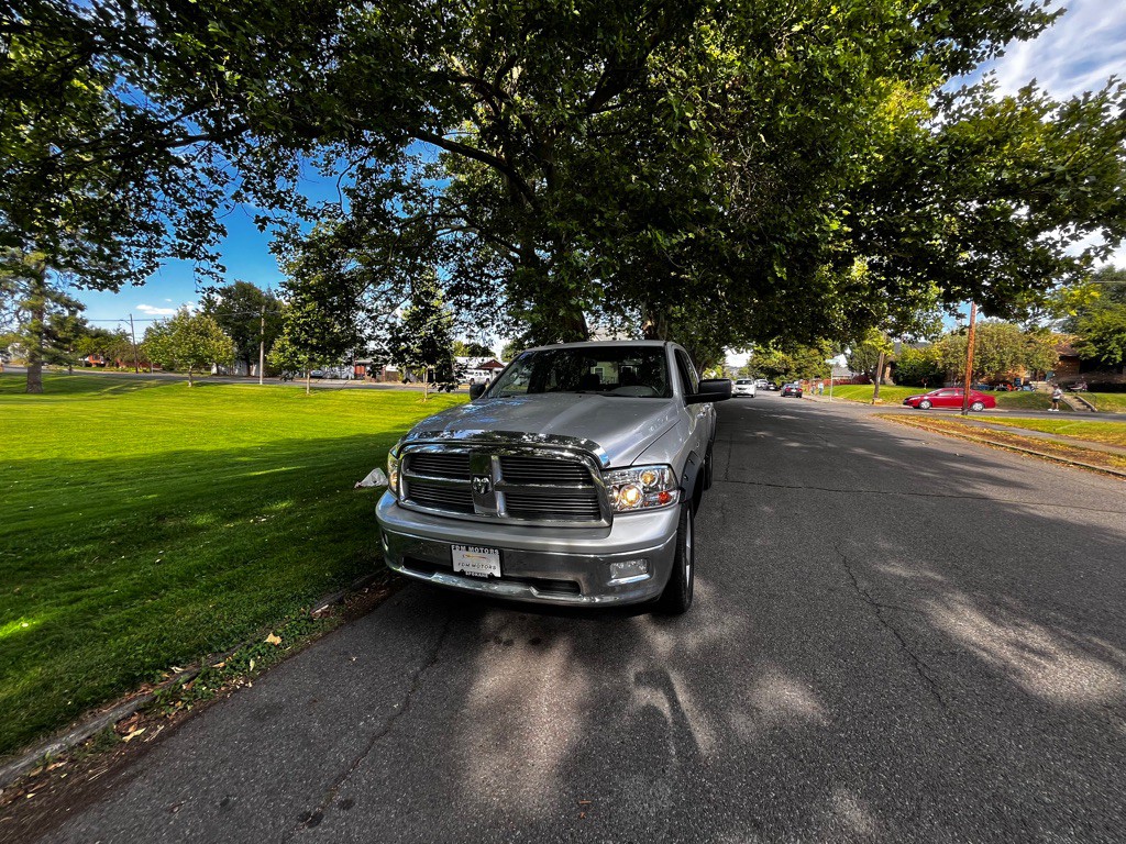 2009 Dodge Ram 1500 Image 2