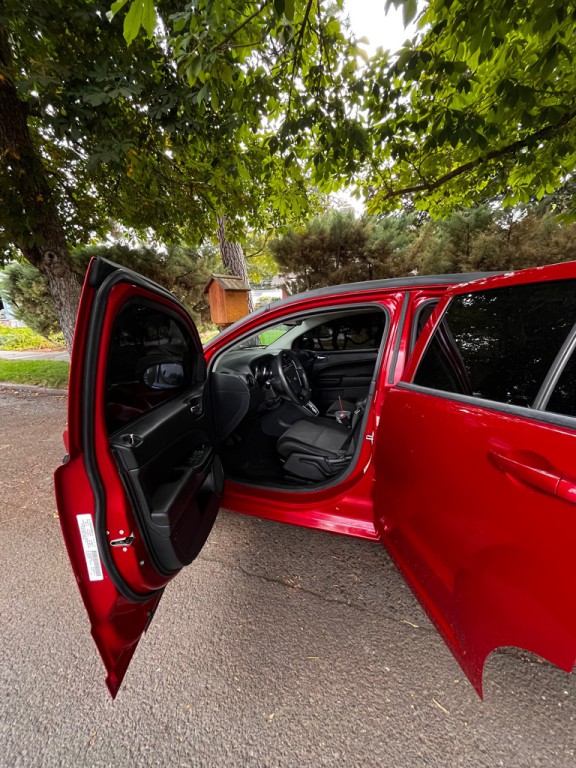 2010 Dodge Caliber Image 8