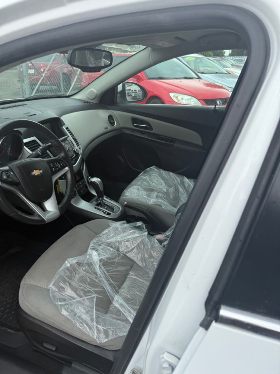 2014 Chevrolet Cruze Image 10