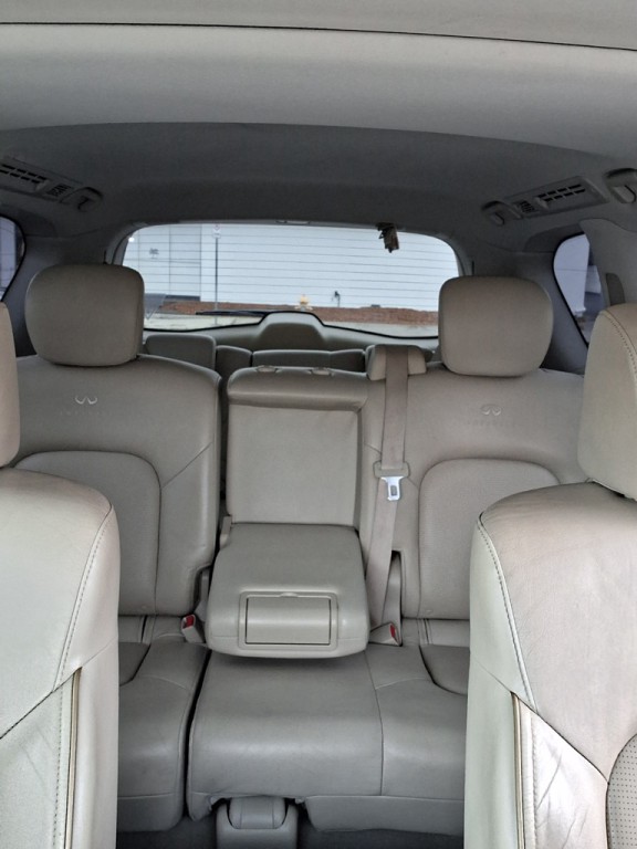 2014 INFINITI QX80 Image 44