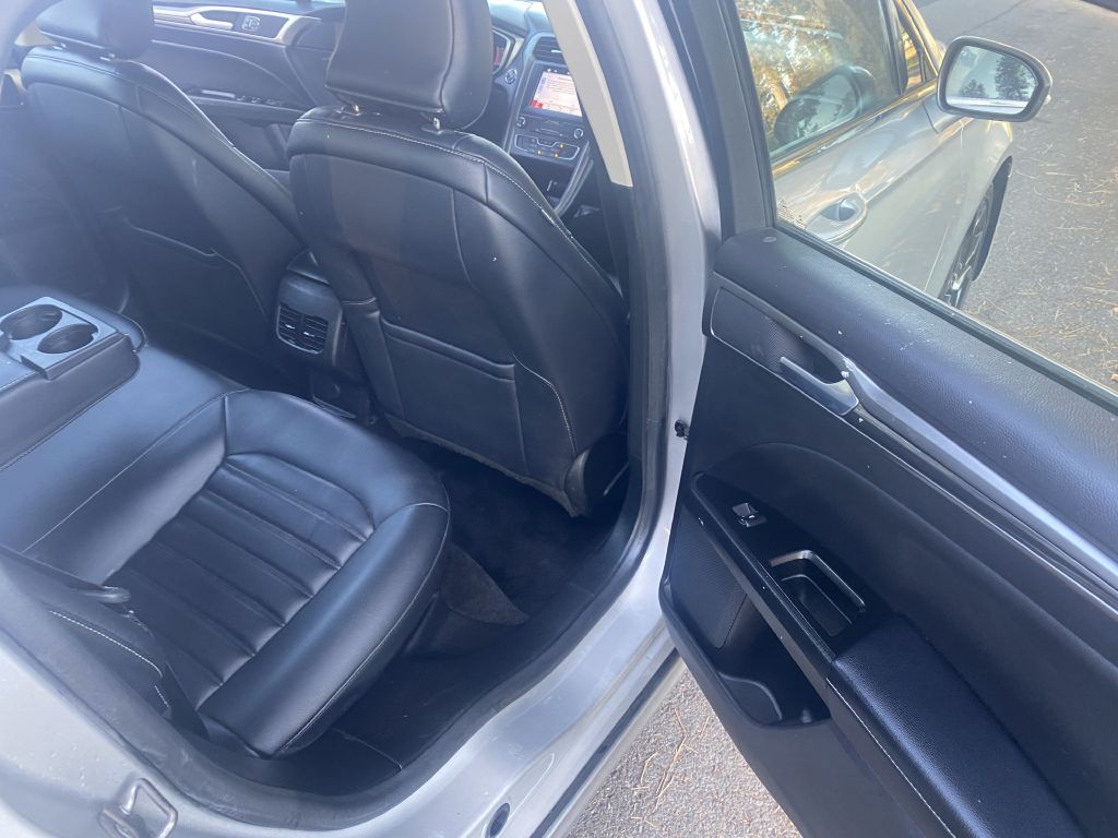 2019 Ford Fusion Image 16