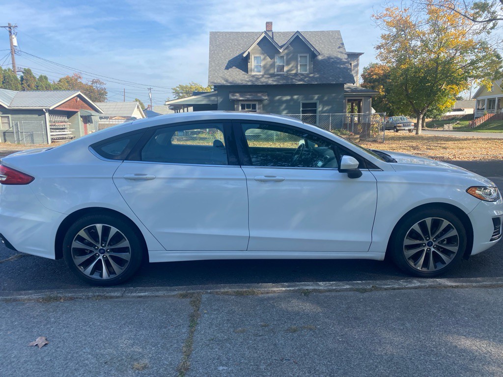 2020 Ford Fusion Image 4