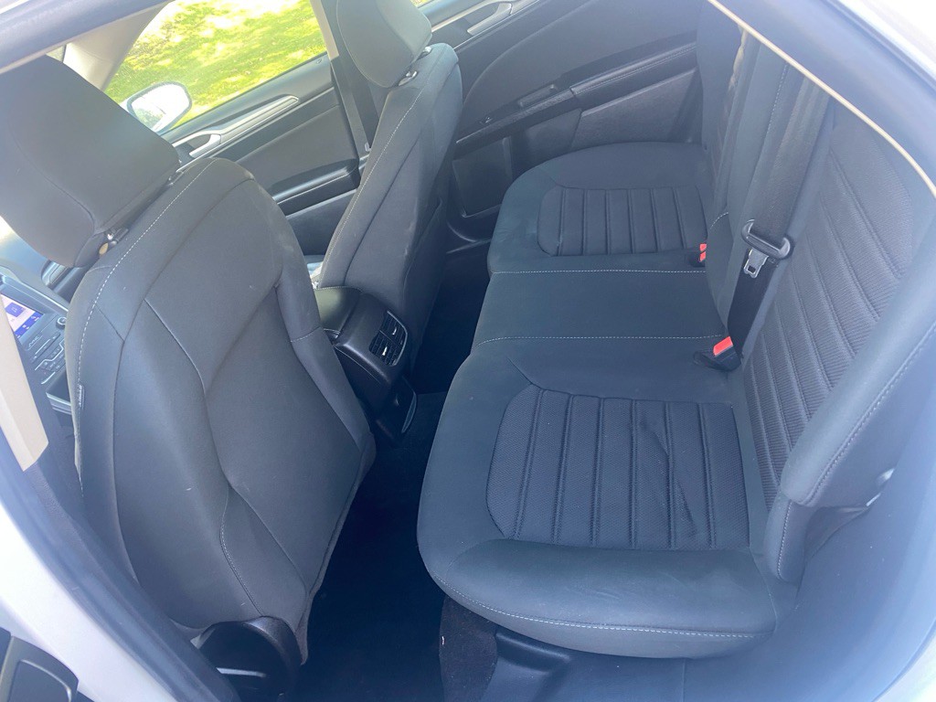 2020 Ford Fusion Image 8