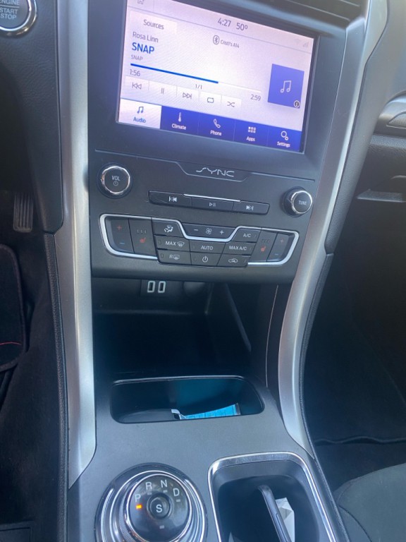 2020 Ford Fusion Image 9