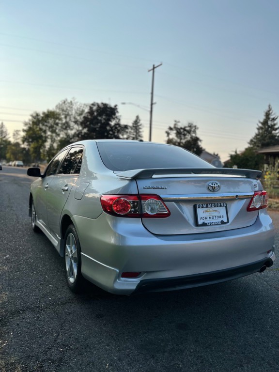 2011 Toyota Corolla Image 6