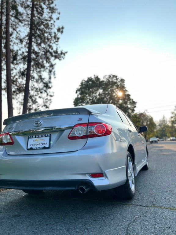 2011 Toyota Corolla Image 9