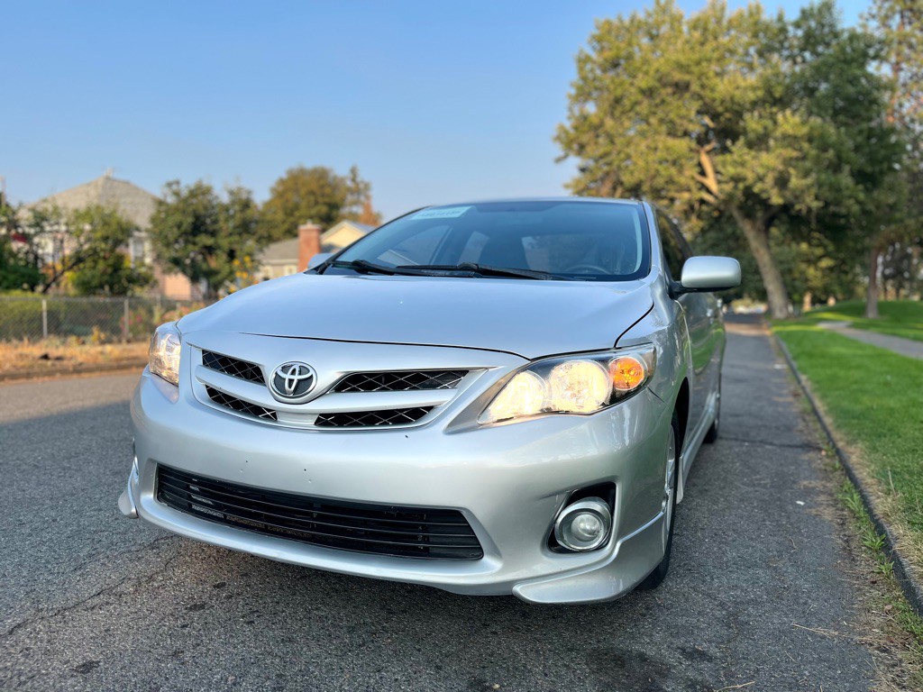 2011 Toyota Corolla Image 16