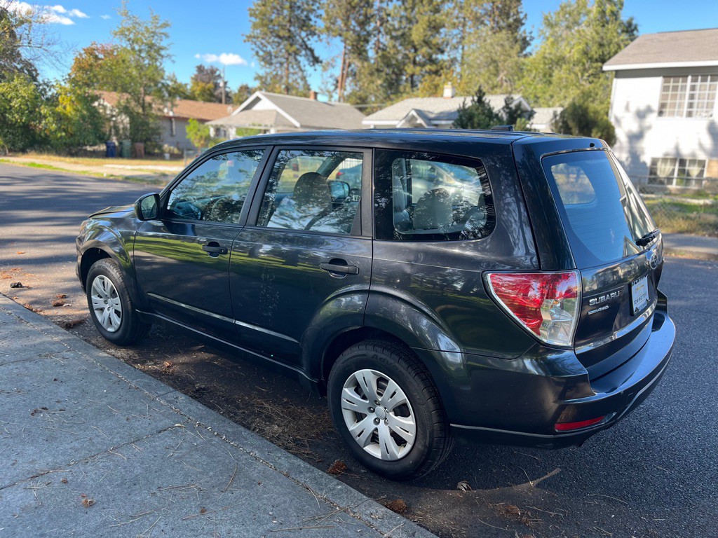 2013 Subaru Forester Image 12