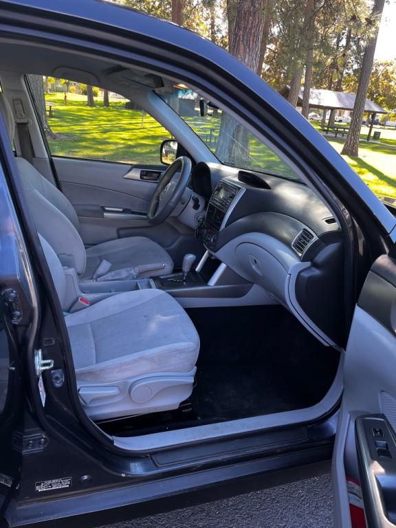 2013 Subaru Forester Image 14