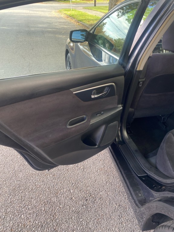 2013 Nissan Altima Image 9