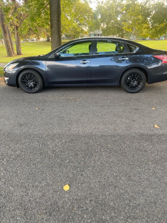 2013 Nissan Altima Image 19