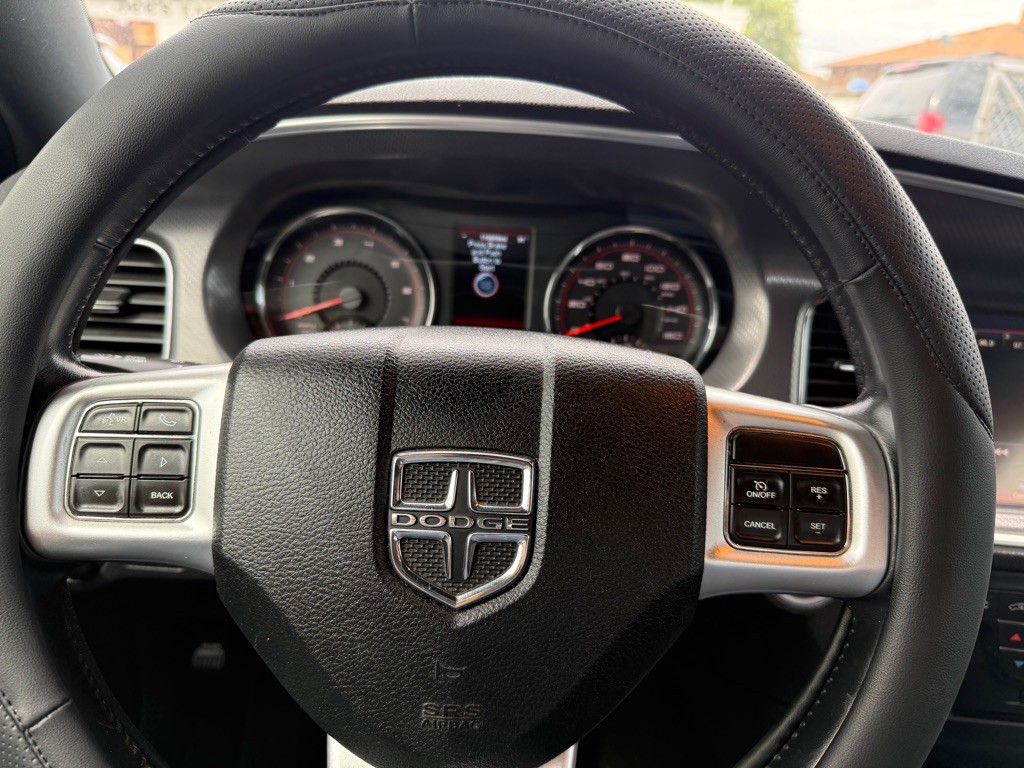 2013 Dodge Charger Image 12