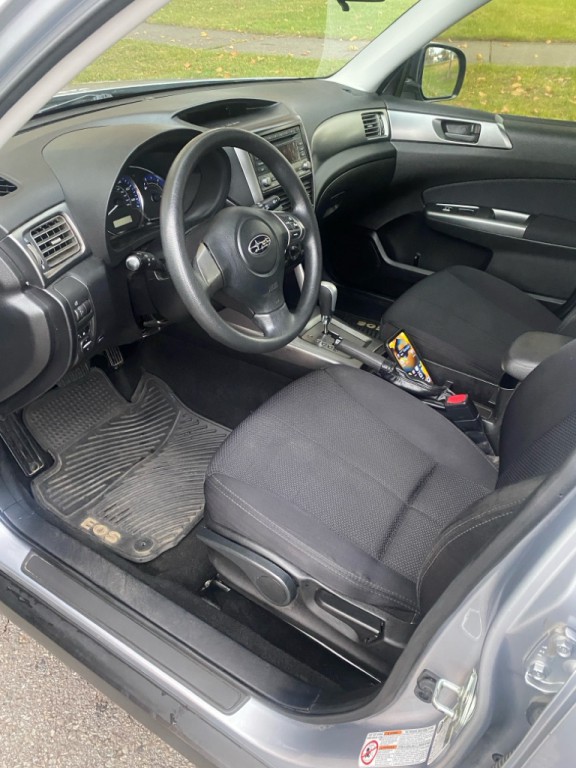 2012 Subaru Forester Image 11