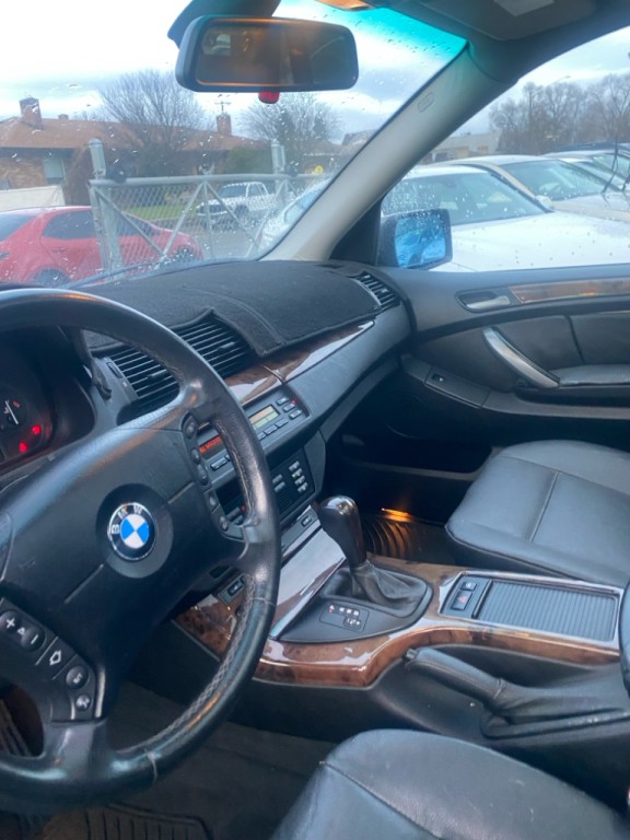 2005 BMW X5 Image 13