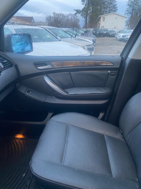 2005 BMW X5 Image 21