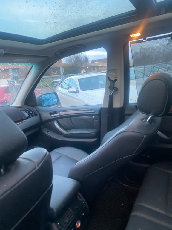 2005 BMW X5 Image 27