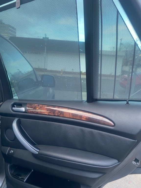 2005 BMW X5 Image 30